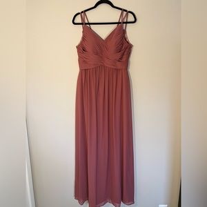 Azazie Blake Dress
Color: Desert Rose
Worn once -small snag indicated last photo